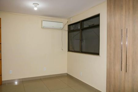 Casa de condomínio à venda com 120m², 3 quartos e 1 vaga Casa de condomínio à venda com 120m², 3 quartos e 1 vagaQuarto Suite