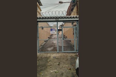 Casa de condomínio à venda com 120m², 3 quartos e 1 vaga Casa de condomínio à venda com 120m², 3 quartos e 1 vagaFachada