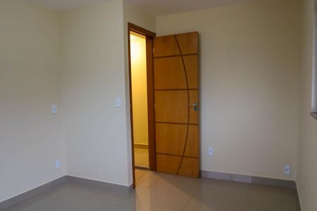 Casa de condomínio à venda com 120m², 3 quartos e 1 vaga Casa de condomínio à venda com 120m², 3 quartos e 1 vagaQuarto 2