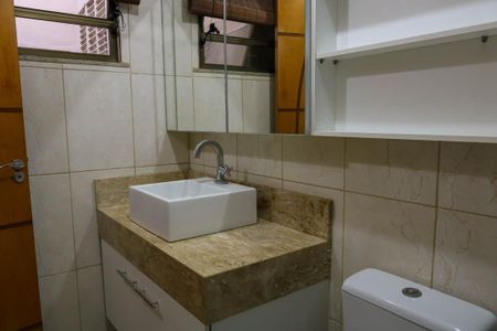 Casa de condomínio à venda com 120m², 3 quartos e 1 vaga Casa de condomínio à venda com 120m², 3 quartos e 1 vagaBanheiro do Quarto Suite