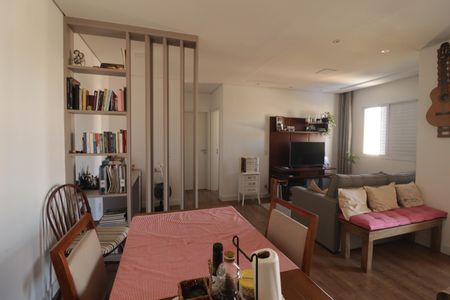 Apartamento para alugar com 78m², 2 quartos e 2 vagasSala
