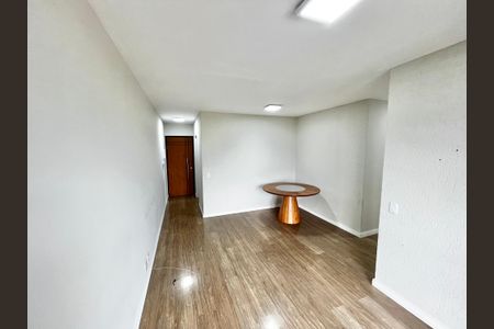 Apartamento à venda com 75m², 3 quartos e 1 vagaSala