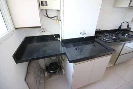 Apartamento à venda com 48m², 2 quartos e 1 vagaCozinha e Área de Serviço