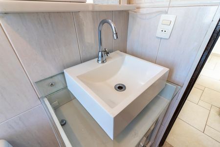 Apartamento à venda com 42m², 1 quarto e 1 vaga Apartamento à venda com 42m², 1 quarto e 1 vagaBanheiro