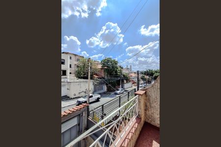 Casa para alugar com 95m², 2 quartos e 1 vaga Casa para alugar com 95m², 2 quartos e 1 vagaVaranda da Sala