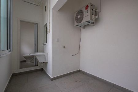 Cozinha de apartamento para alugar com 2 quartos, 86m² em Pinheiros, São Paulo