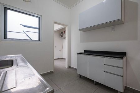 Banheiro de apartamento para alugar com 2 quartos, 86m² em Pinheiros, São Paulo