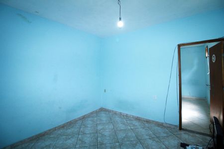 Sala de casa para alugar com 1 quarto, 70m² em Váz Lobo, Rio de Janeiro