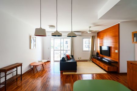 Sala de apartamento para alugar com 2 quartos, 90m² em Real Parque, São Paulo
