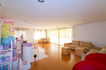 Apartamento à venda com 90m², 2 quartos e 2 vagas Apartamento à venda com 90m², 2 quartos e 2 vagasÁrea comum