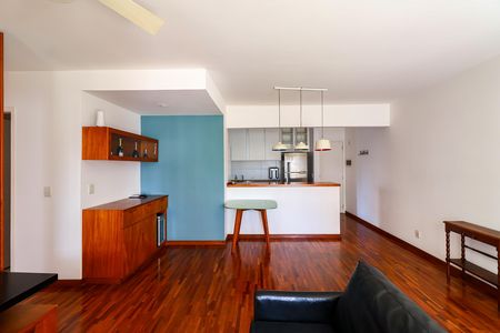 Apartamento à venda com 90m², 2 quartos e 2 vagas Apartamento à venda com 90m², 2 quartos e 2 vagasSala