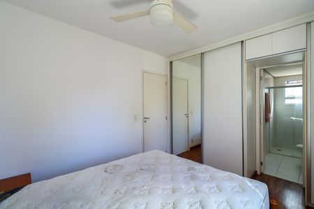 Suíte de apartamento para alugar com 2 quartos, 90m² em Real Parque, São Paulo