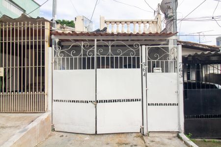 Casa à venda com 115m², 3 quartos e 1 vaga Casa à venda com 115m², 3 quartos e 1 vagaFachada da Casa