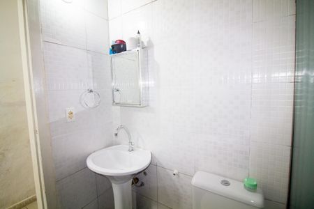 Casa à venda com 115m², 3 quartos e 1 vaga Casa à venda com 115m², 3 quartos e 1 vagaBanheiro social
