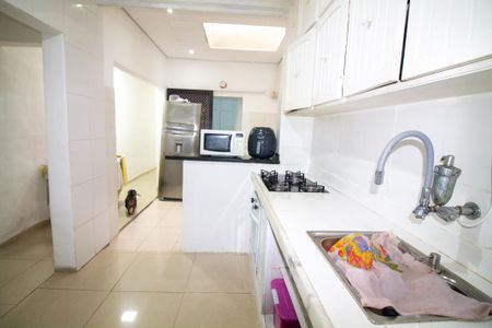 Casa à venda com 115m², 3 quartos e 1 vaga Casa à venda com 115m², 3 quartos e 1 vagaCozinha