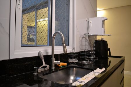 Apartamento à venda com 108m², 2 quartos e 2 vagasCozinha