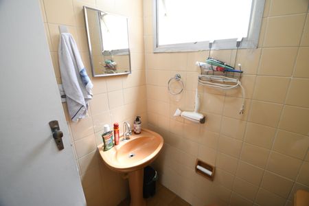 Banheiro Social de apartamento à venda com 1 quarto, 32m² em Centro, Campinas