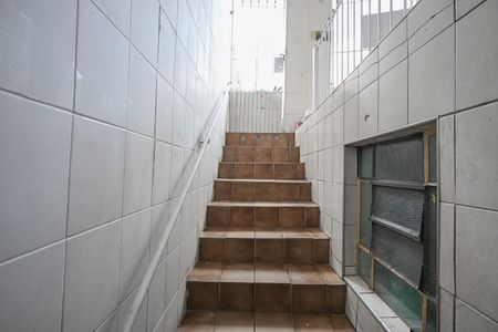 Casa para alugar com 200m², 3 quartos e 1 vagaEscada