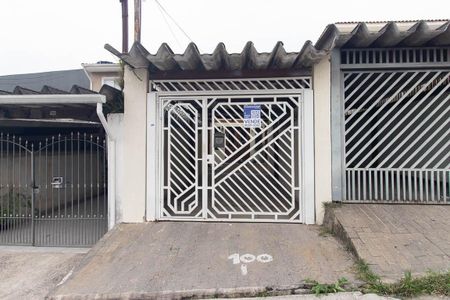 Casa à venda com 143m², 3 quartos e 2 vagasFachada