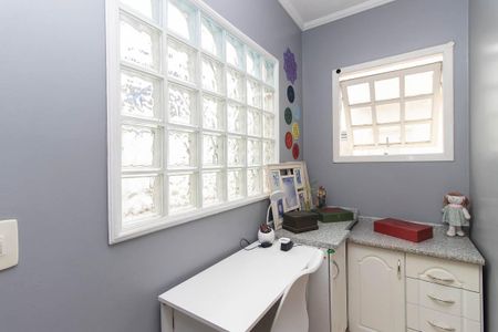 Casa à venda com 143m², 3 quartos e 2 vagasEscritório