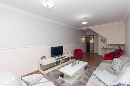 Casa à venda com 143m², 3 quartos e 2 vagasSala