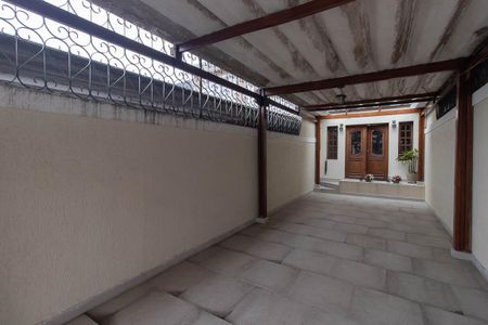 Casa à venda com 143m², 3 quartos e 2 vagasGaragem