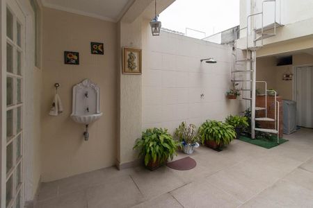 Casa à venda com 143m², 3 quartos e 2 vagasÁrea de Serviço