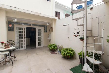 Casa à venda com 143m², 3 quartos e 2 vagasQuintal