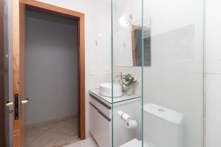 Casa à venda com 143m², 3 quartos e 2 vagasBanheiro Social