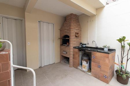 Casa à venda com 143m², 3 quartos e 2 vagasQuintal e Churraqueira