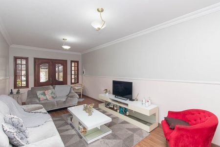 Sala de casa à venda com 3 quartos, 143m² em Vila Nivi, São Paulo