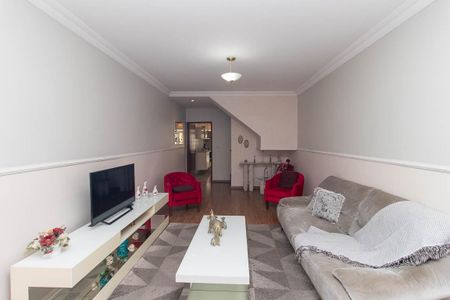 Sala de casa à venda com 3 quartos, 143m² em Vila Nivi, São Paulo