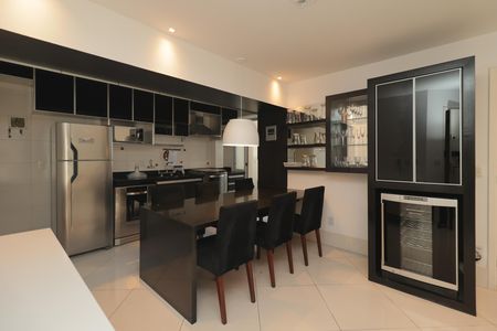 Apartamento para alugar com 94m², 3 quartos e 2 vagasCozinha