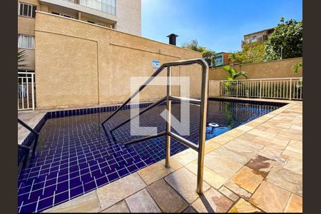 Apartamento à venda com 42m², 2 quartos e sem vagaÁrea comum - Piscina