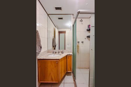 Apartamento para alugar com 70m², 3 quartos e 2 vagasBanheiro social