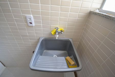 Apartamento para alugar com 35m², 3 quartos e sem vaga Apartamento para alugar com 35m², 3 quartos e sem vagaCozinha e Área de Serviço