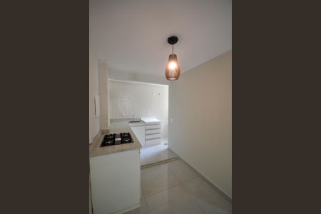 Apartamento para alugar com 35m², 3 quartos e sem vaga Apartamento para alugar com 35m², 3 quartos e sem vagaCozinha e Área de Serviço