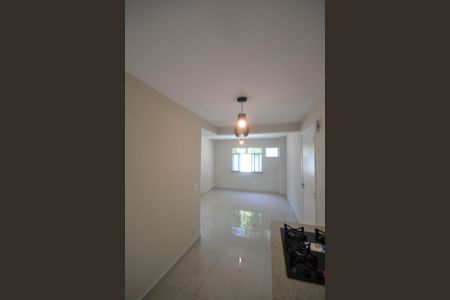 Apartamento para alugar com 35m², 3 quartos e sem vaga Apartamento para alugar com 35m², 3 quartos e sem vagaCozinha e Área de Serviço