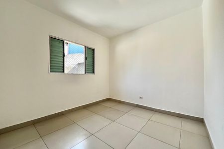 Casa para alugar com 300m², 2 quartos e 1 vaga Casa para alugar com 300m², 2 quartos e 1 vagaQuarto 1