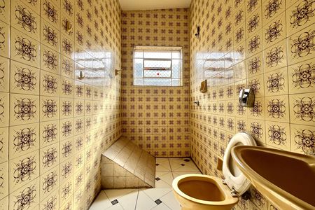 Casa para alugar com 300m², 2 quartos e 1 vaga Casa para alugar com 300m², 2 quartos e 1 vagaBanheiro