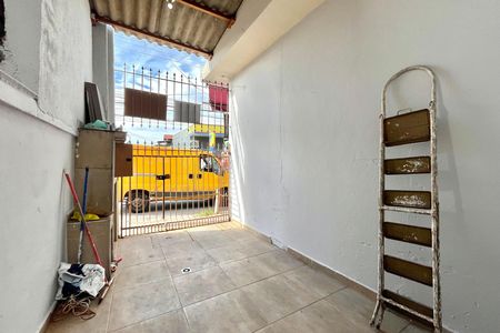 Casa para alugar com 300m², 2 quartos e 1 vaga Casa para alugar com 300m², 2 quartos e 1 vagaGaragem