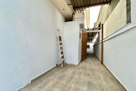 Casa para alugar com 300m², 2 quartos e 1 vaga Casa para alugar com 300m², 2 quartos e 1 vagaGaragem
