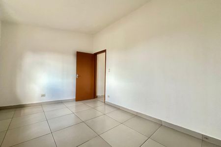 Casa para alugar com 300m², 2 quartos e 1 vaga Casa para alugar com 300m², 2 quartos e 1 vagaQuarto 2