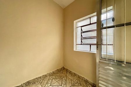 Casa para alugar com 300m², 2 quartos e 1 vaga Casa para alugar com 300m², 2 quartos e 1 vagaQuarto de Serviço