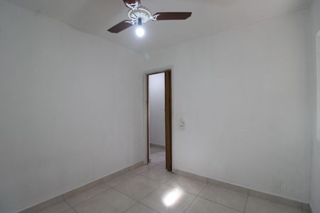 Quarto 1 de apartamento para alugar com 2 quartos, 47m² em Taquara, Rio de Janeiro