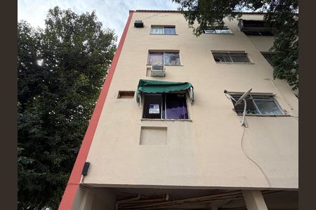 Apartamento para alugar com 47m², 2 quartos e 1 vaga Apartamento para alugar com 47m², 2 quartos e 1 vagaPlaca