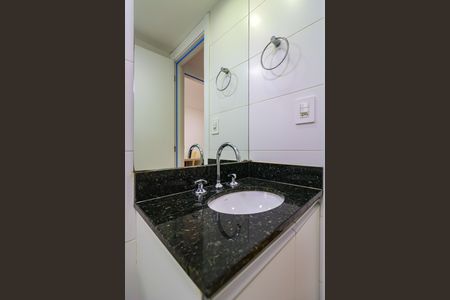 Banheiro social de apartamento para alugar com 1 quarto, 41m² em Vila Andrade, São Paulo