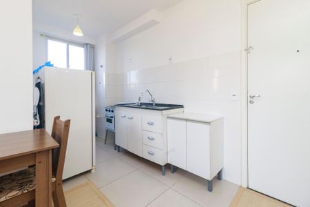 Cozinha de apartamento para alugar com 2 quartos, 34m² em Santo Amaro, São Paulo