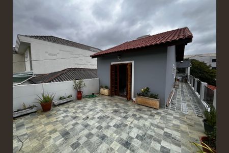 Casa à venda com 250m², 3 quartos e 2 vagasVaranda da Suíte 1