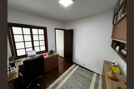 Casa à venda com 250m², 3 quartos e 2 vagasSuíte 3